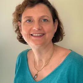 « J’ai été diagnostiquée d’un cancer du sein et prise en charge à l’Institut Curie. Il existe de nombreuses solutions pour mieux supporter les traitements et éviter la récidive. »