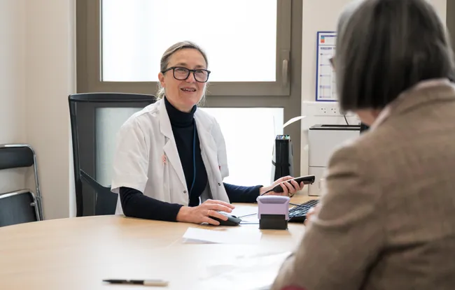 Quel est le niveau recommandé d'activité physique sous hormonothérapie ?